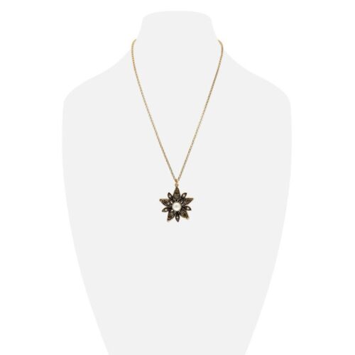 Winter Flower Necklace - Image 2