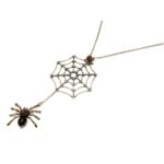 Collana artigianale dalla forma creativa con microperle