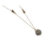 Collana dal design creativo con pendente con pietre dure