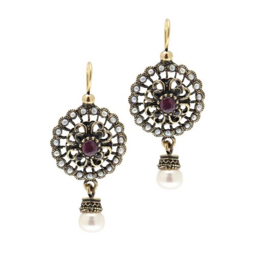 Orecchini di bigiotteria fatta a mano a forma di rosone