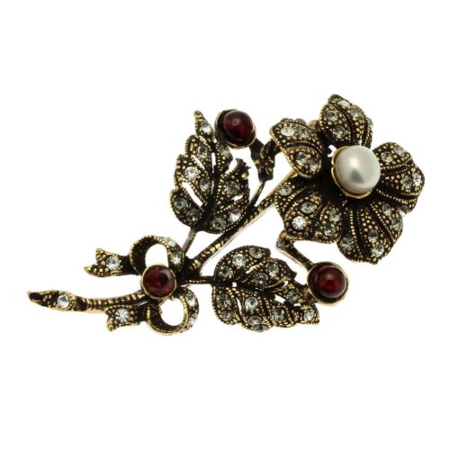 Spilla con fiori ricoperta di strass, perla e granati