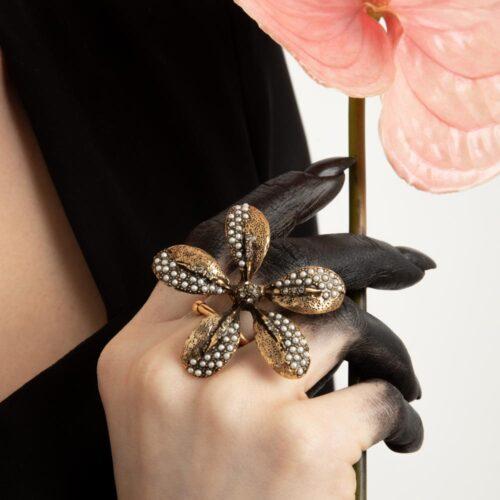 Ring with Flower - Image 5