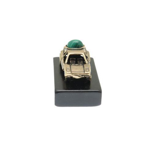 Classic Car with Malachite - Image 5