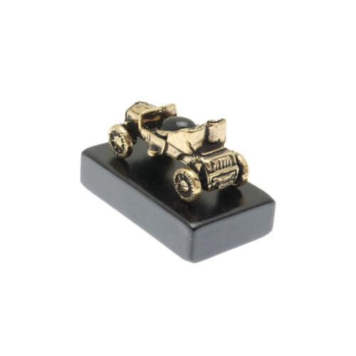 Elegant Car with Onyx - Image 2